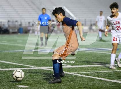 Thumbnail 3 in Lee vs Madison photogallery.