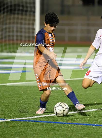 Thumbnail 1 in Lee vs Madison photogallery.