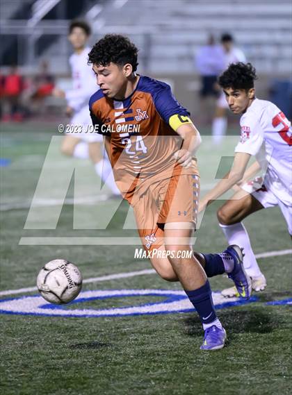 Thumbnail 1 in Lee vs Madison photogallery.