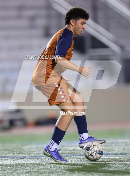 Thumbnail 2 in Lee vs Madison photogallery.