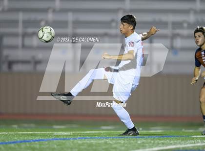 Thumbnail 3 in Lee vs Madison photogallery.