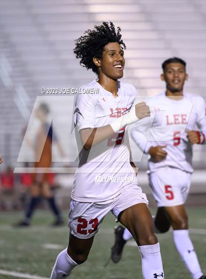 Thumbnail 1 in Lee vs Madison photogallery.