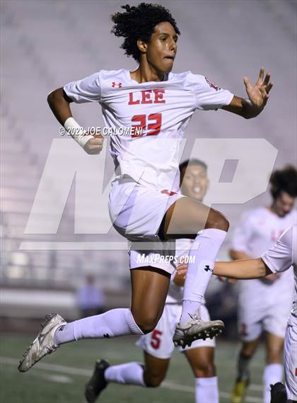 Thumbnail 1 in Lee vs Madison photogallery.