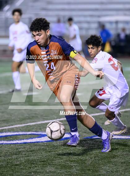 Thumbnail 3 in Lee vs Madison photogallery.