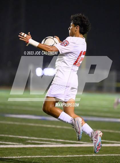 Thumbnail 3 in Lee vs Madison photogallery.