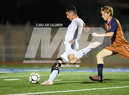 Thumbnail 2 in Lee vs Madison photogallery.