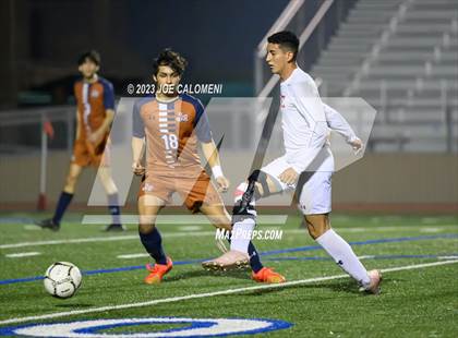 Thumbnail 2 in Lee vs Madison photogallery.