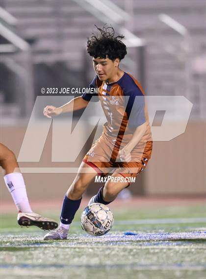 Thumbnail 3 in Lee vs Madison photogallery.