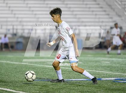 Thumbnail 3 in Lee vs Madison photogallery.