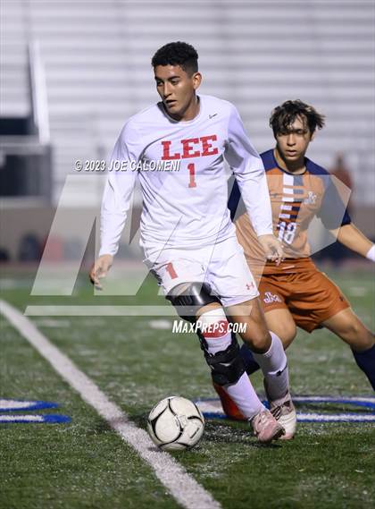 Thumbnail 1 in Lee vs Madison photogallery.