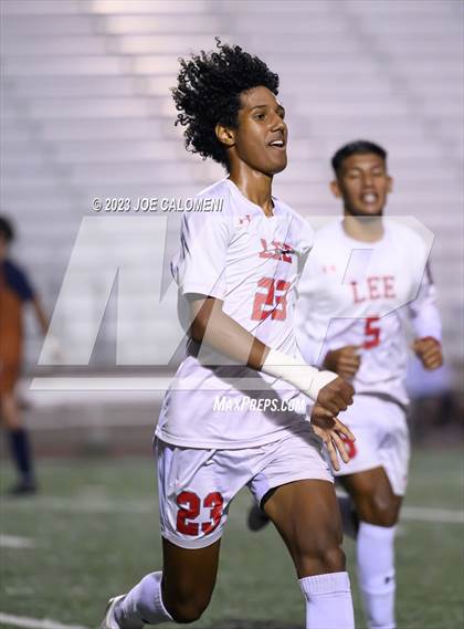 Thumbnail 2 in Lee vs Madison photogallery.