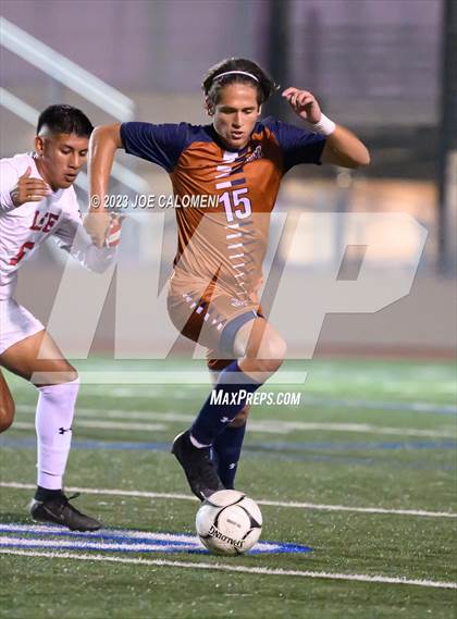 Thumbnail 3 in Lee vs Madison photogallery.