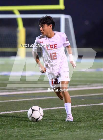 Thumbnail 2 in Lee vs Madison photogallery.