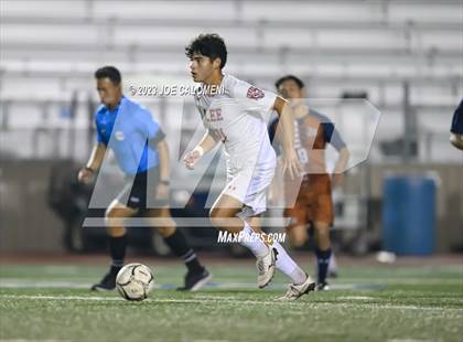 Thumbnail 2 in Lee vs Madison photogallery.