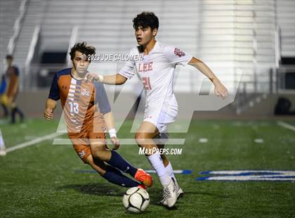 Thumbnail 2 in Lee vs Madison photogallery.