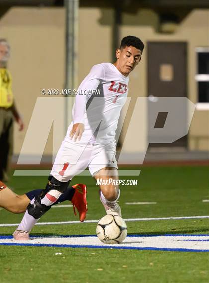 Thumbnail 3 in Lee vs Madison photogallery.