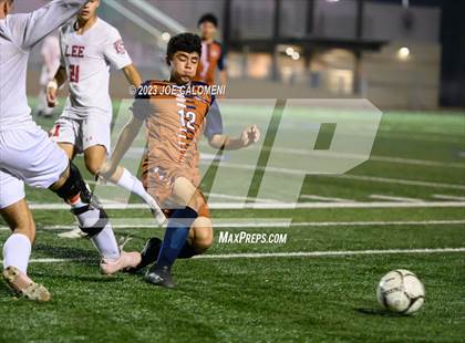 Thumbnail 3 in Lee vs Madison photogallery.