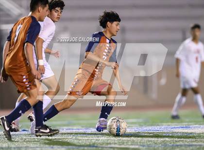 Thumbnail 2 in Lee vs Madison photogallery.