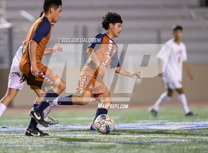 Thumbnail 3 in Lee vs Madison photogallery.