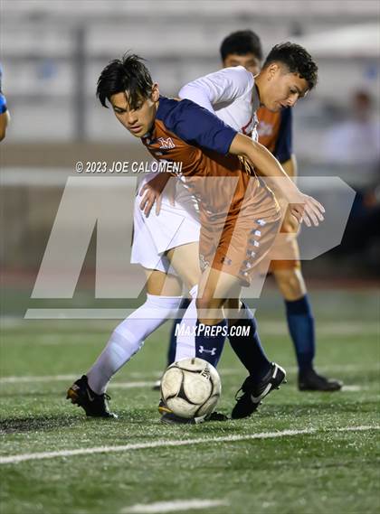 Thumbnail 3 in Lee vs Madison photogallery.