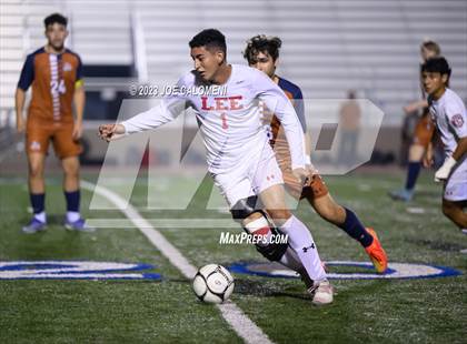 Thumbnail 3 in Lee vs Madison photogallery.