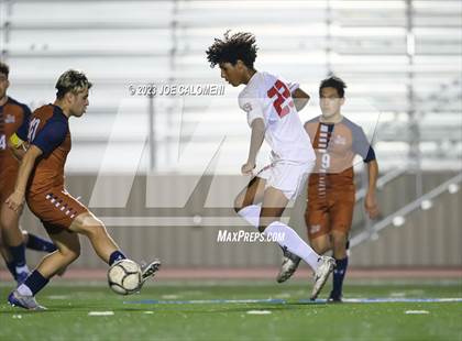 Thumbnail 2 in Lee vs Madison photogallery.