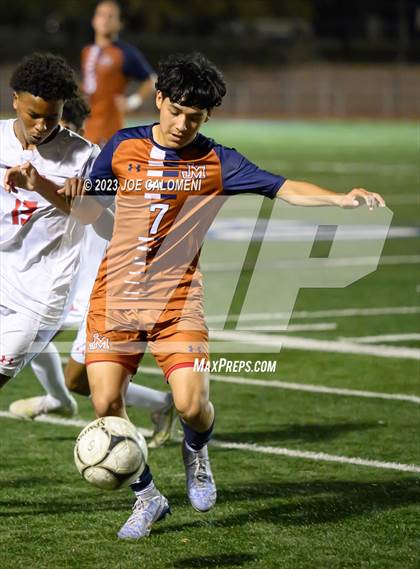 Thumbnail 2 in Lee vs Madison photogallery.