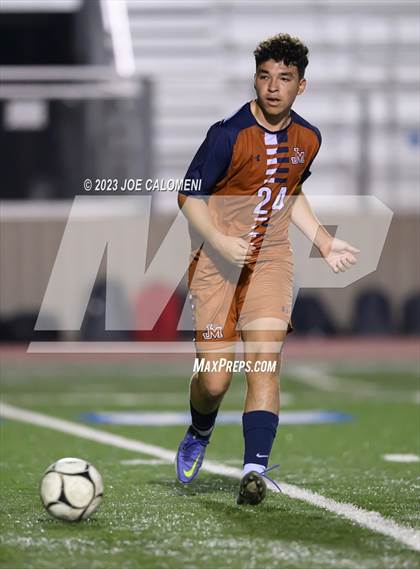 Thumbnail 1 in Lee vs Madison photogallery.