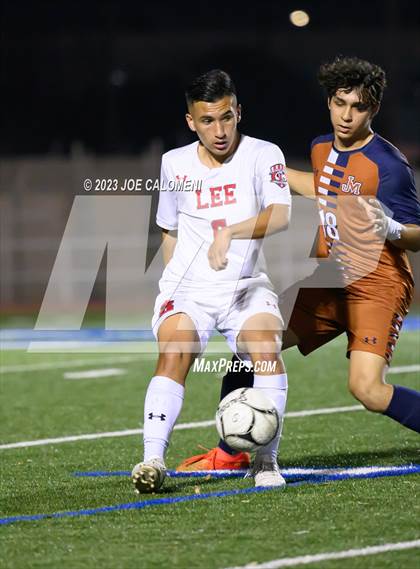 Thumbnail 3 in Lee vs Madison photogallery.