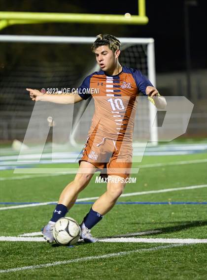 Thumbnail 2 in Lee vs Madison photogallery.