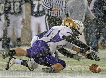 Thumbnail 3 in Huntington vs. Sayville (Section 11 Division 3 Final) photogallery.
