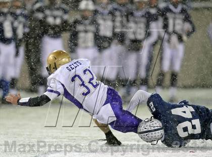 Thumbnail 1 in Huntington vs. Sayville (Section 11 Division 3 Final) photogallery.