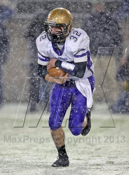Thumbnail 1 in Huntington vs. Sayville (Section 11 Division 3 Final) photogallery.