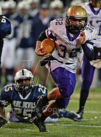Thumbnail 3 in Huntington vs. Sayville (Section 11 Division 3 Final) photogallery.