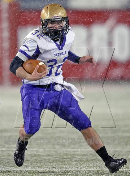 Thumbnail 2 in Huntington vs. Sayville (Section 11 Division 3 Final) photogallery.