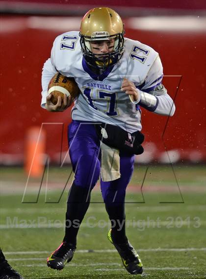 Thumbnail 2 in Huntington vs. Sayville (Section 11 Division 3 Final) photogallery.