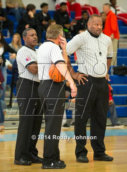 Thumbnail 1 in Sam Rayburn vs. Channelview (McDonald's Texas Invitational) photogallery.