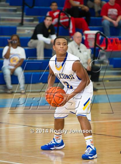 Thumbnail 1 in Sam Rayburn vs. Channelview (McDonald's Texas Invitational) photogallery.
