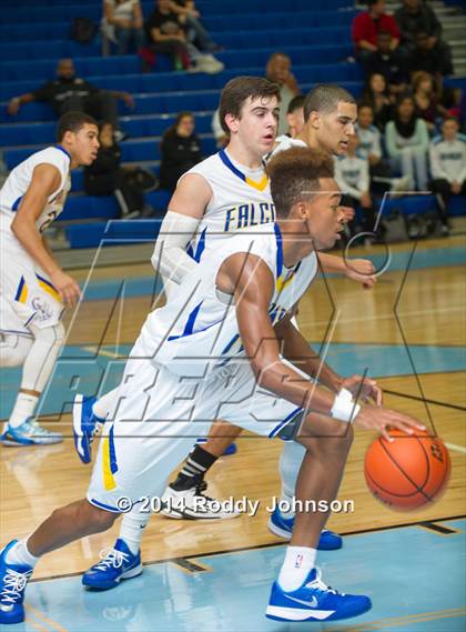 Thumbnail 1 in Sam Rayburn vs. Channelview (McDonald's Texas Invitational) photogallery.