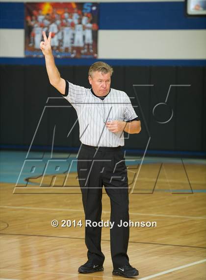 Thumbnail 2 in Sam Rayburn vs. Channelview (McDonald's Texas Invitational) photogallery.
