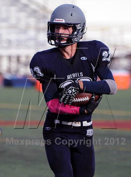 Thumbnail 3 in JV: Chadwick @ Flintridge Prep photogallery.