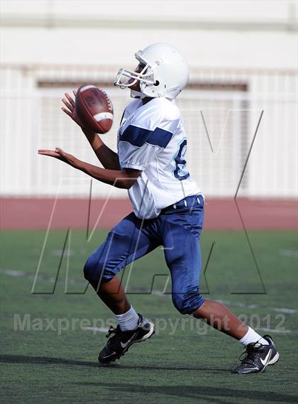Thumbnail 3 in JV: Chadwick @ Flintridge Prep photogallery.