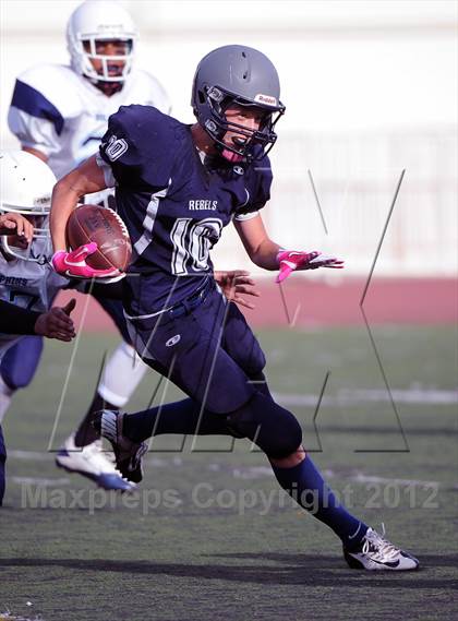 Thumbnail 3 in JV: Chadwick @ Flintridge Prep photogallery.