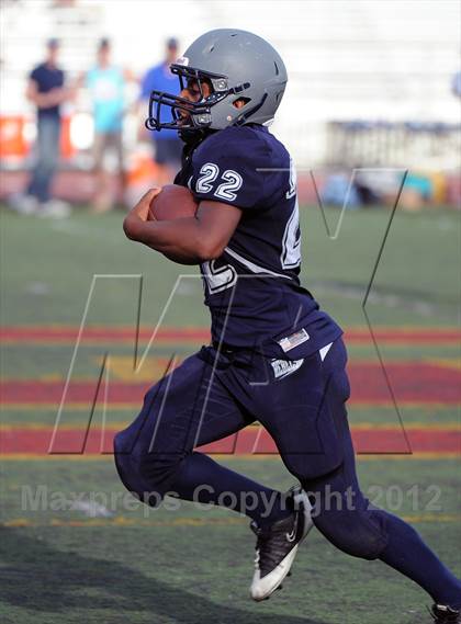 Thumbnail 2 in JV: Chadwick @ Flintridge Prep photogallery.