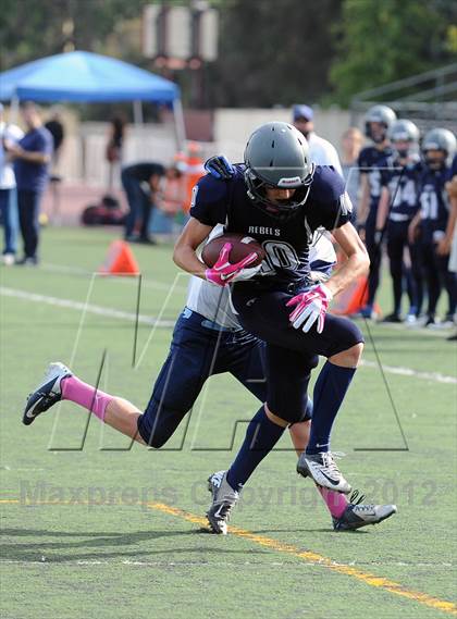 Thumbnail 2 in JV: Chadwick @ Flintridge Prep photogallery.