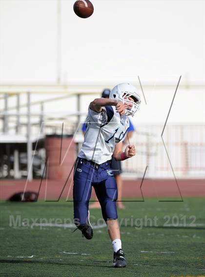 Thumbnail 1 in JV: Chadwick @ Flintridge Prep photogallery.