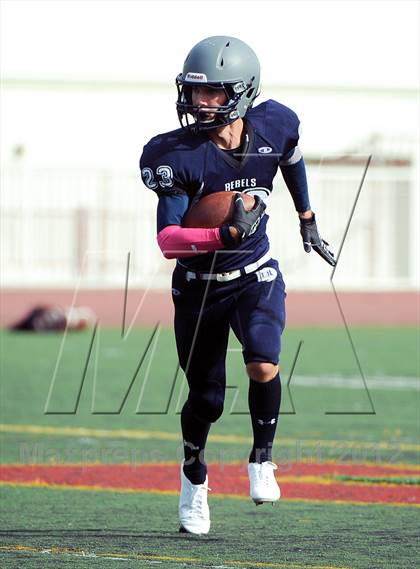 Thumbnail 1 in JV: Chadwick @ Flintridge Prep photogallery.