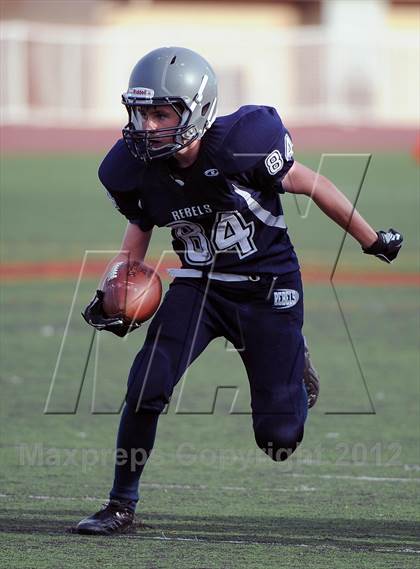 Thumbnail 2 in JV: Chadwick @ Flintridge Prep photogallery.