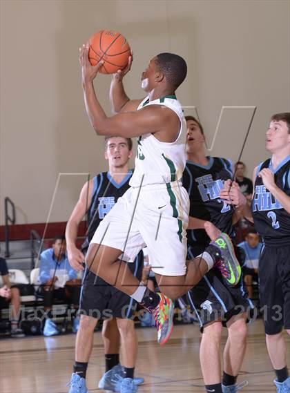 Thumbnail 3 in Moreau Catholic vs. Foothill (MaxPreps Holiday Classic) photogallery.