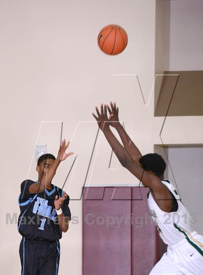 Thumbnail 3 in Moreau Catholic vs. Foothill (MaxPreps Holiday Classic) photogallery.
